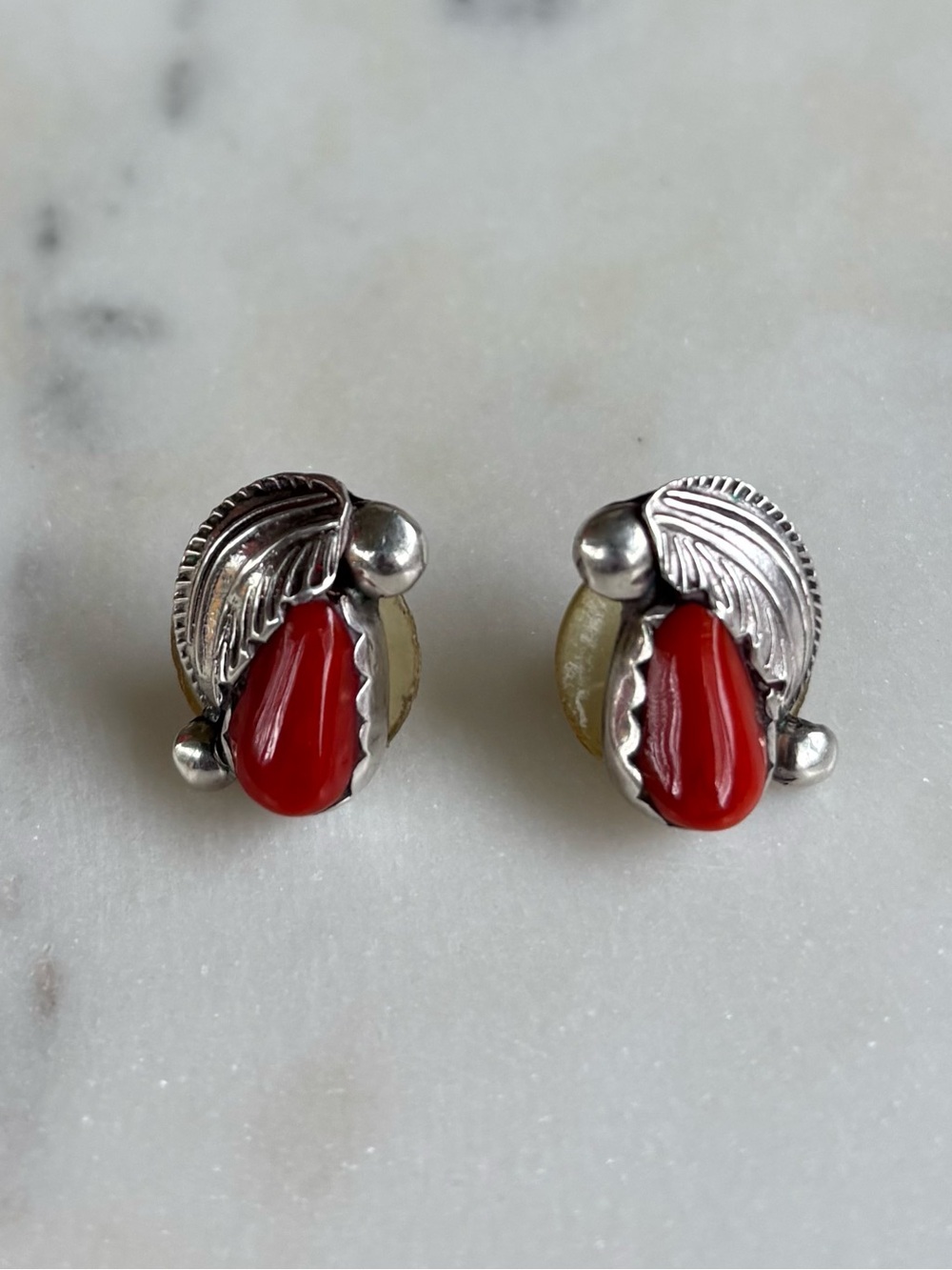 VTG Zuni Simplicio Sterling Silver Red Coral Leaf Earrings Native American